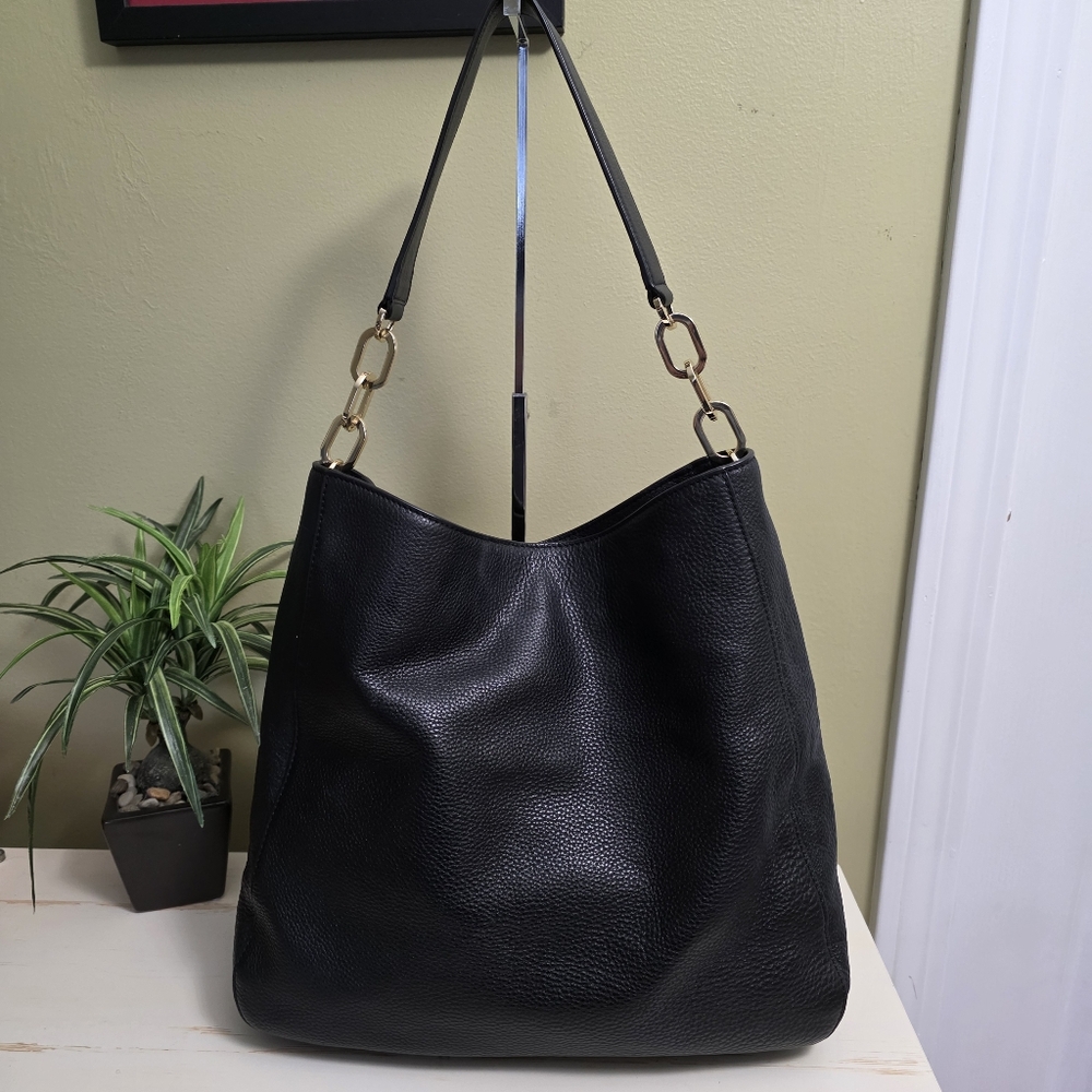 Tory Burch | Britten Black Leather Hobo Bag - Picture 4 of 16
